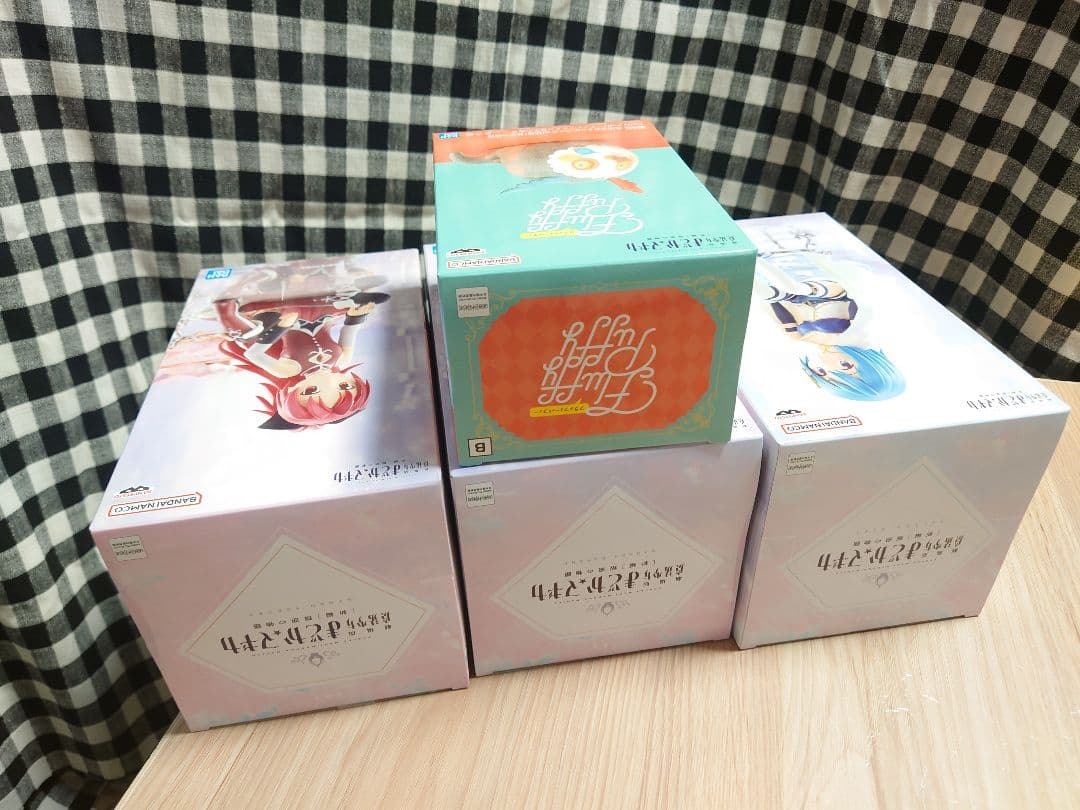 まどマギ フィギュア 4点セット 鹿目まどか 佐倉杏子 美樹さやか 新品