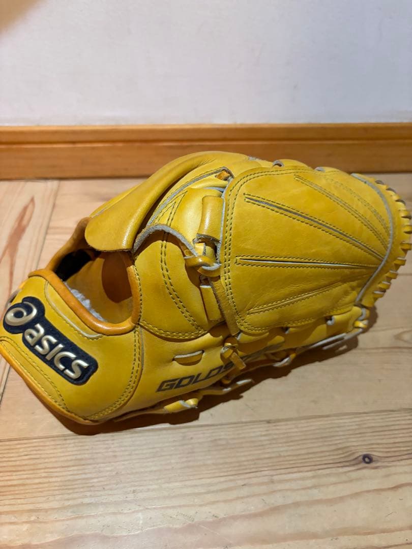 asics ピッチャー用軟式野球グローブ gold stage 投手用　値下げ可