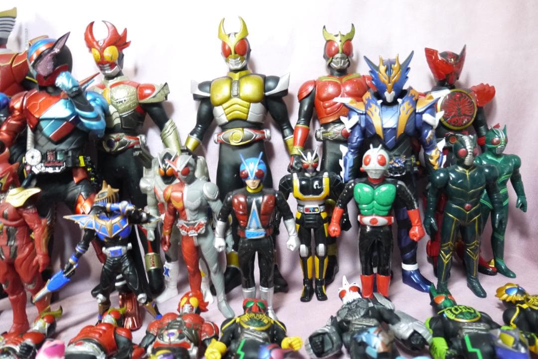ライダーヒーローシリーズ　ビックサイズソフビフィギュア　など　86体