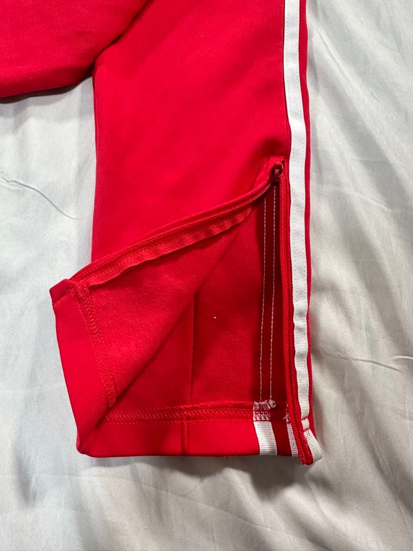 adidas firebird sst トラックパンツ トレフォイル 刺繍ロゴ
