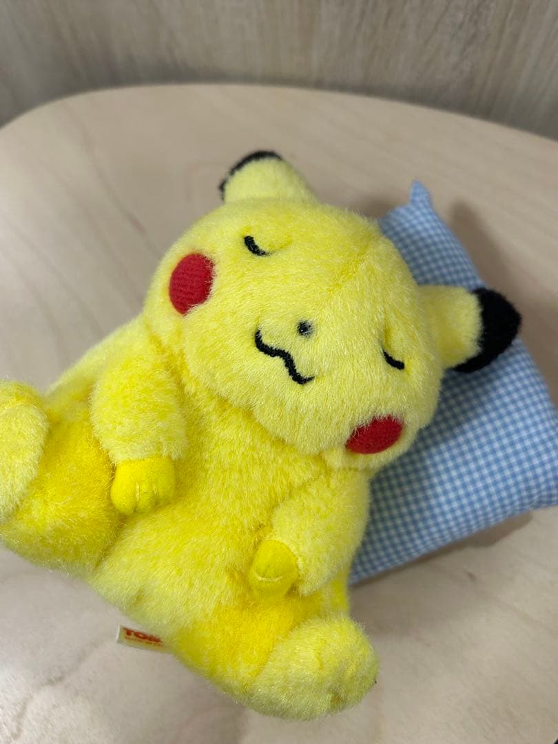 祝30周年セール【激レア】TOMY製　ピカチュウ ぬいぐるみ 寝ている姿　初期