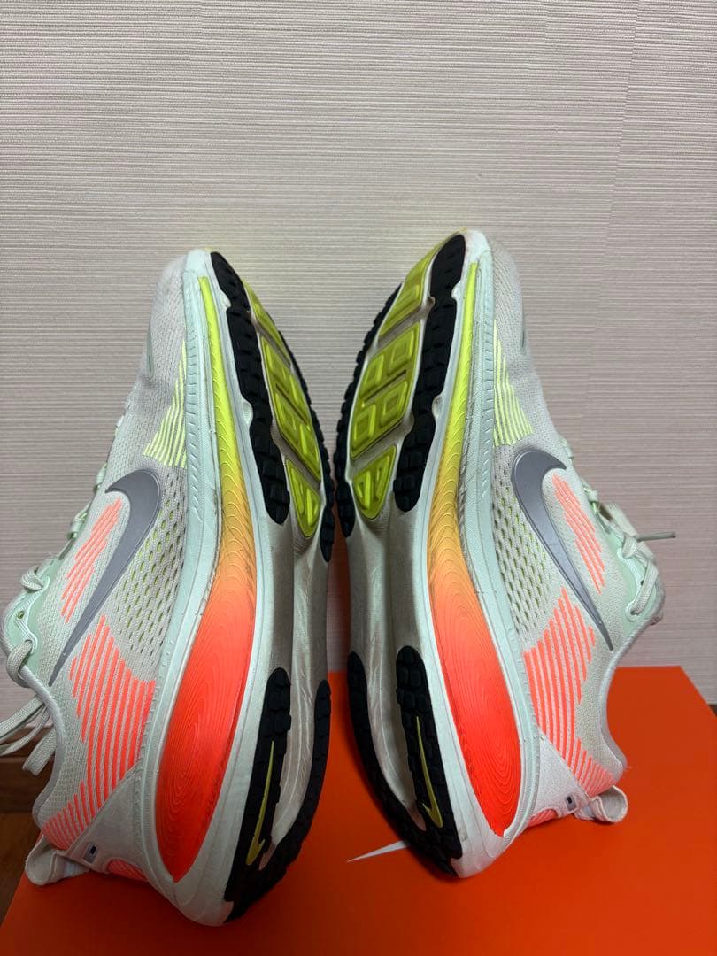 Nike ボメロ Vomero 18 25.5 cm US7.5