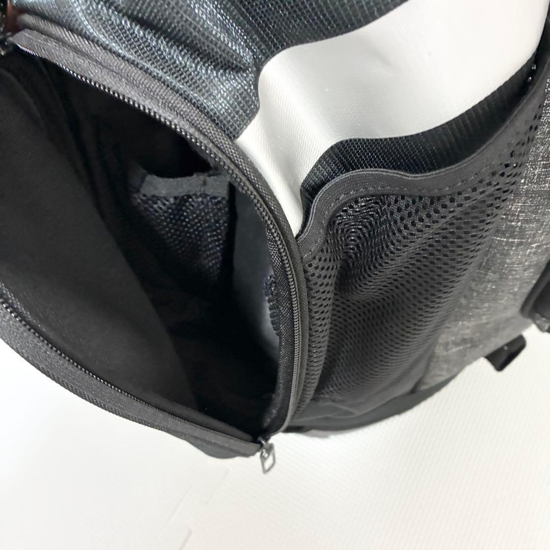 【未使用に近い・極美品】NIKE スタンド式　キャディバッグ　ゴルフ　ナイキ