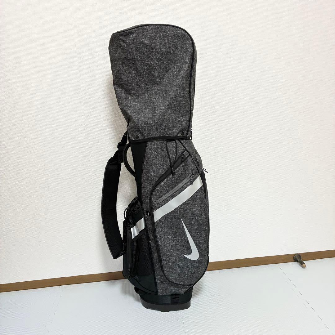 【未使用に近い・極美品】NIKE スタンド式　キャディバッグ　ゴルフ　ナイキ