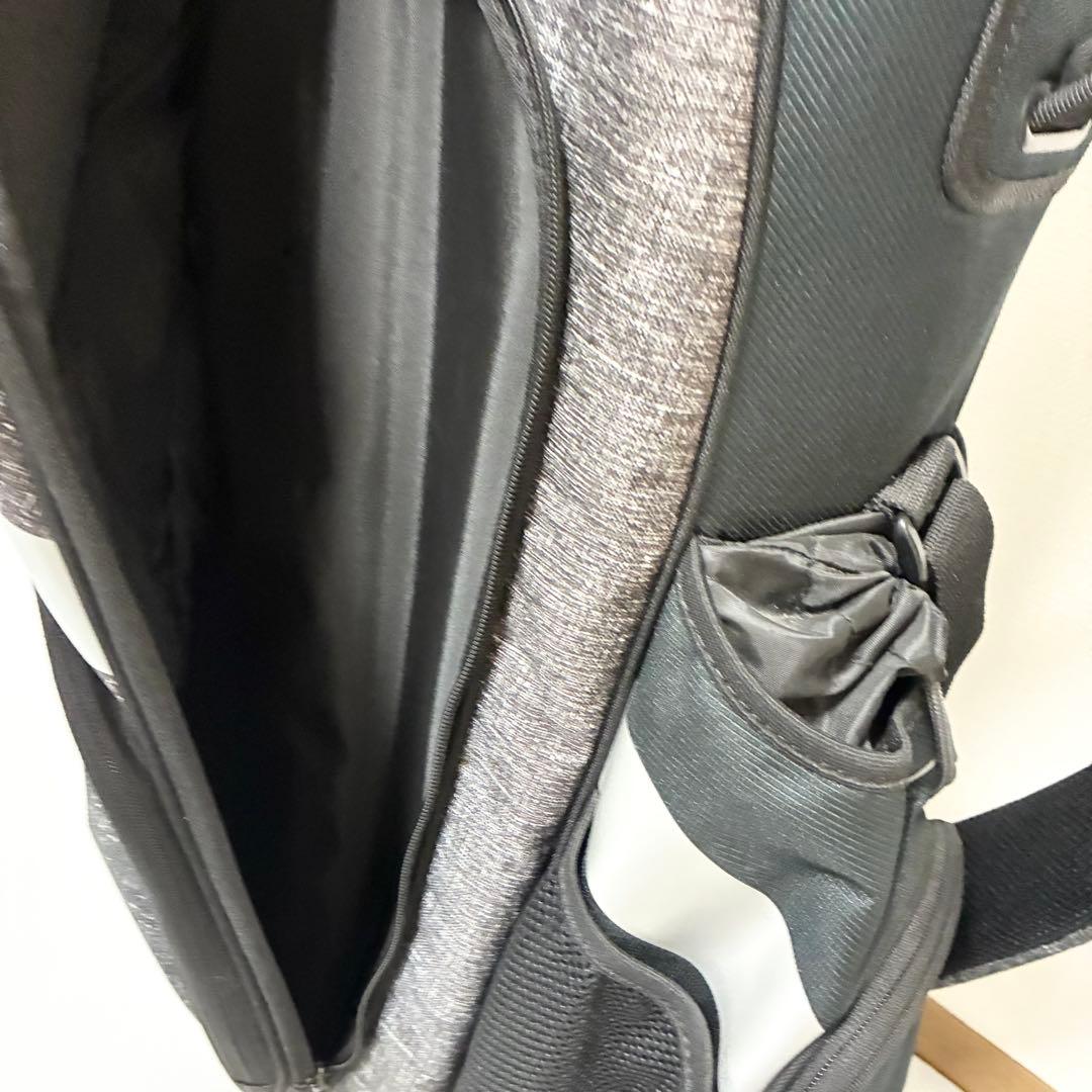 【未使用に近い・極美品】NIKE スタンド式　キャディバッグ　ゴルフ　ナイキ