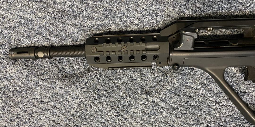 ステアーAUG 東京マルイ レイルシステム AEG 美品！ 快調！