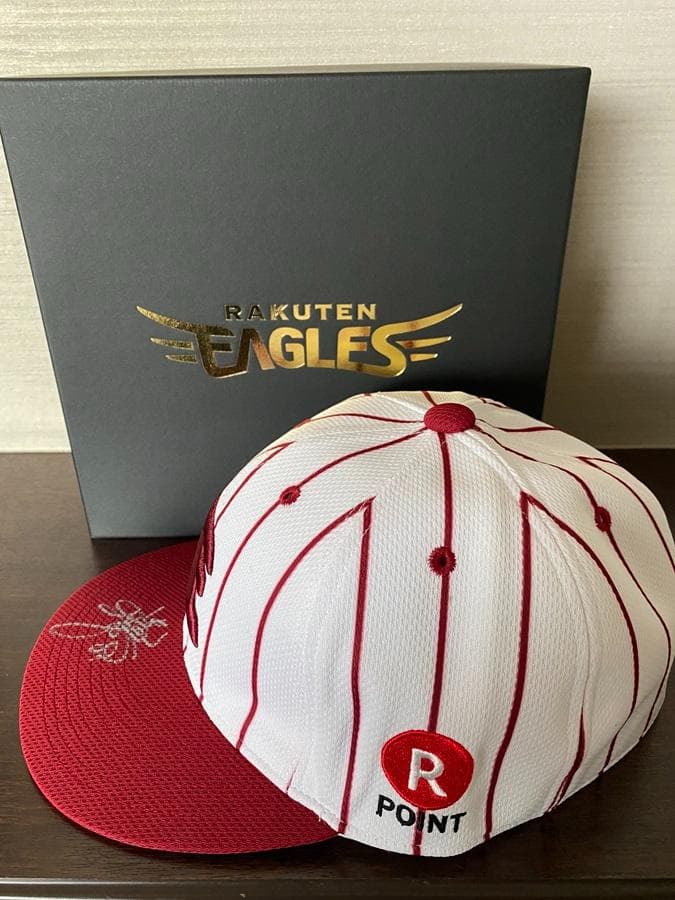 楽天　イーグルス　今江敏晃選手　#8　NPB　直筆サインキャップ