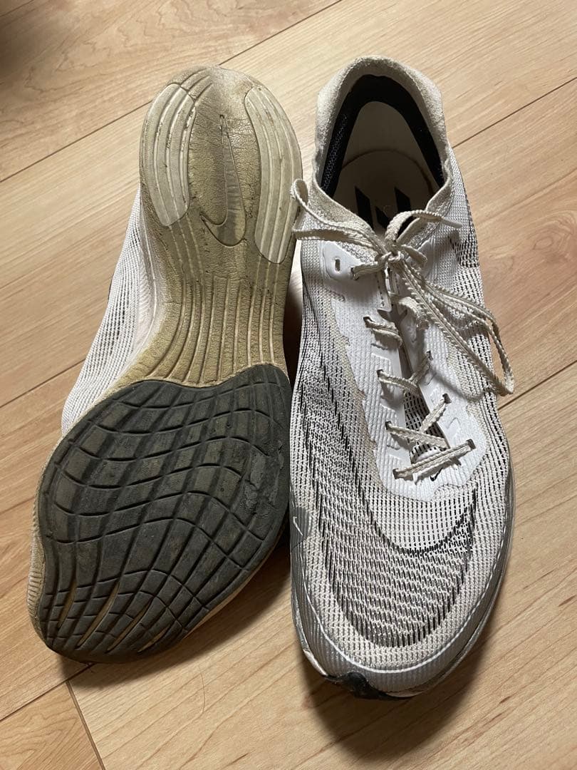 NIKE ベイパーフライ2