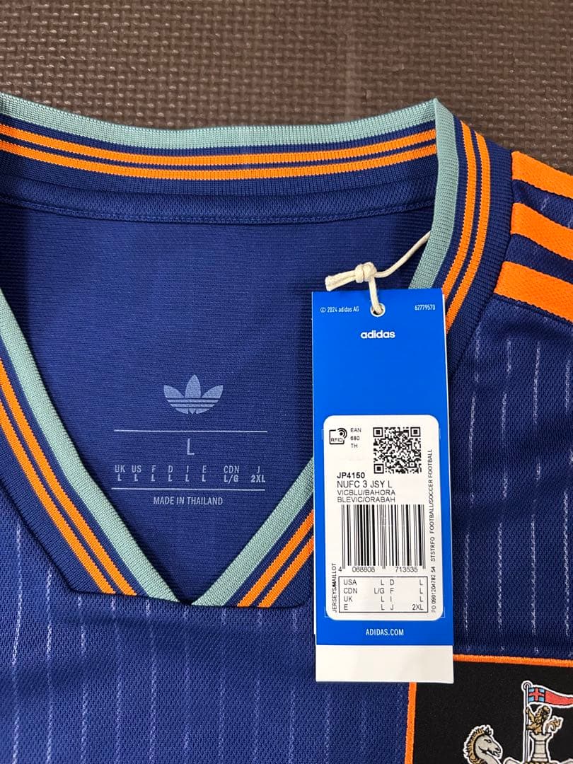 ニューカッスルユナイテッド　長袖　2XL 公式サイト購入正規品　日本未発売
