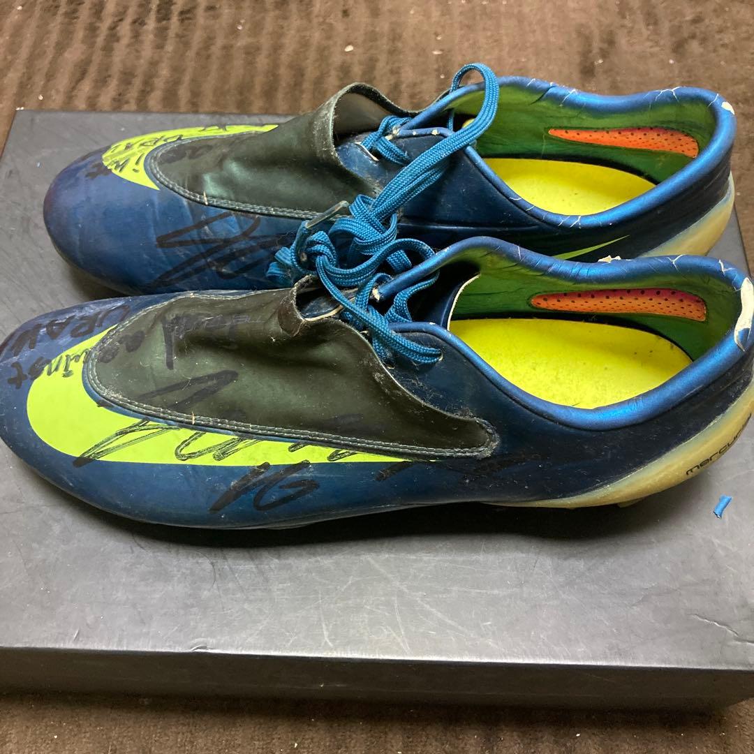Nike マーキュリアル サイン入り