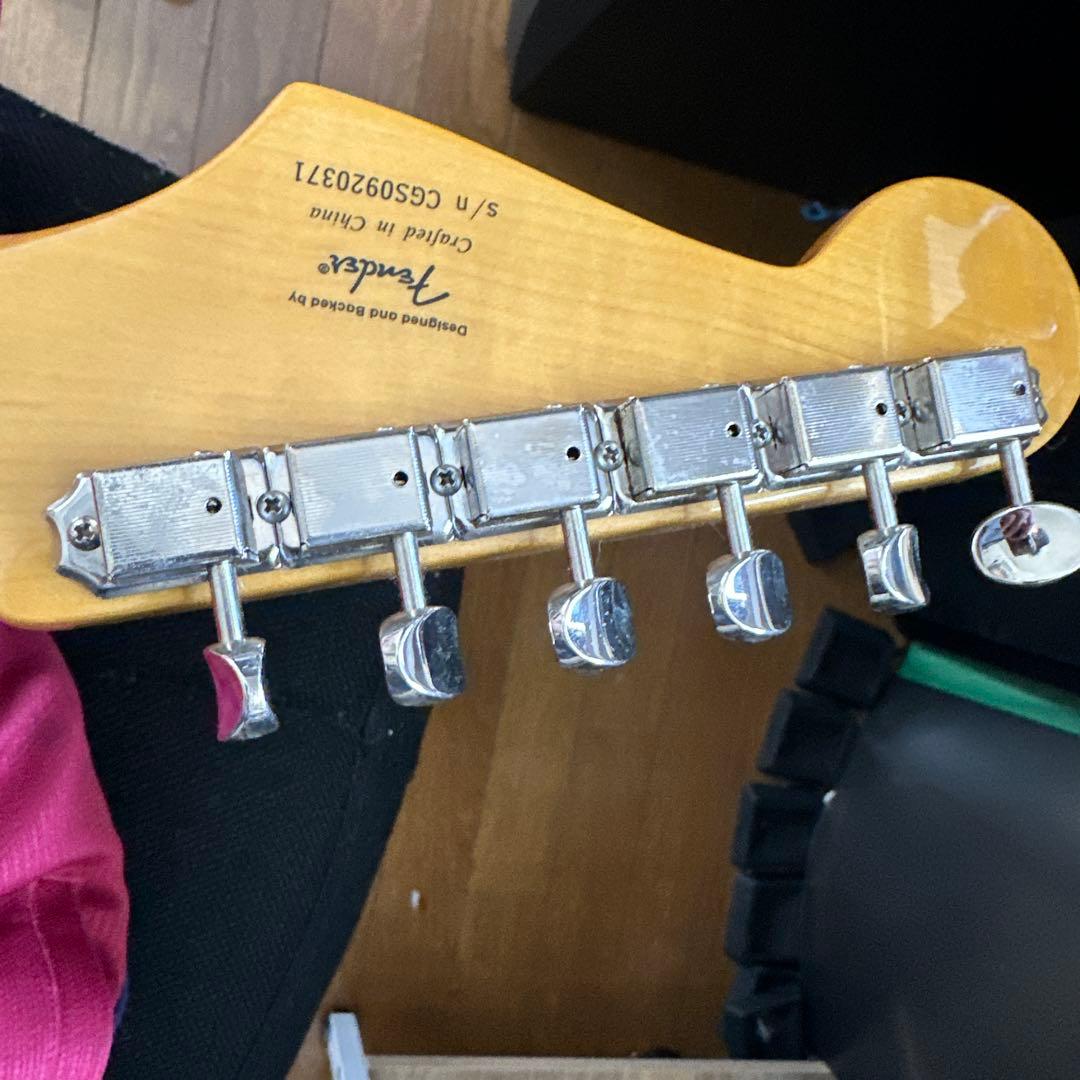 ギター Squier by Fender Classic Vibe 50's