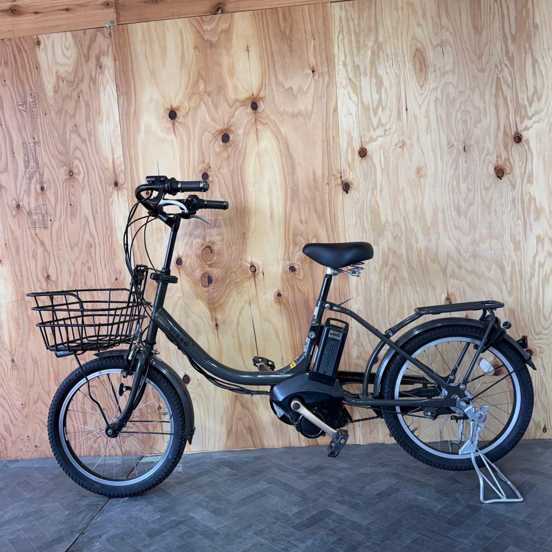 電動アシスト自転車 ブラック 前カゴ付き　バッテリー12.3ah