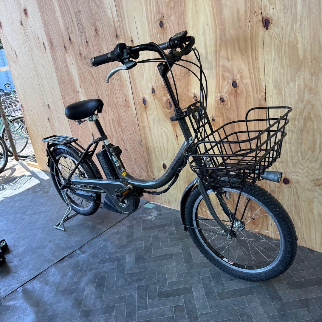 電動アシスト自転車 ブラック 前カゴ付き　バッテリー12.3ah
