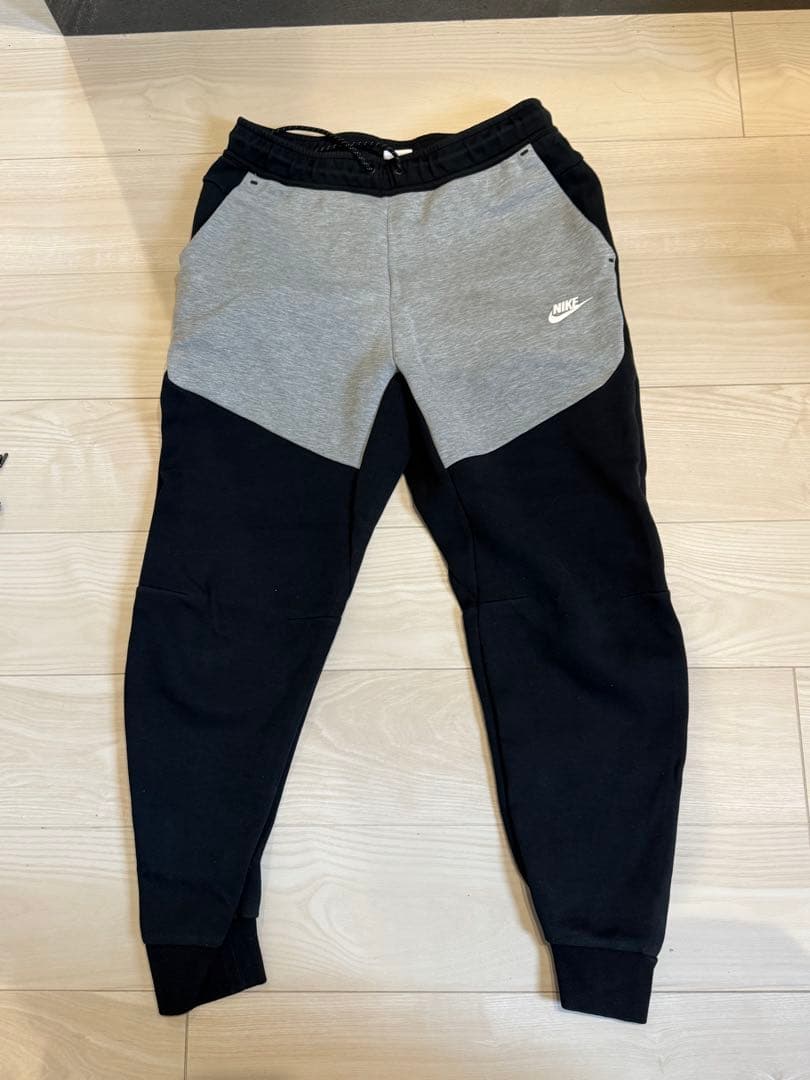 Nike テックフリース 上下セット 「海外限定カラー」