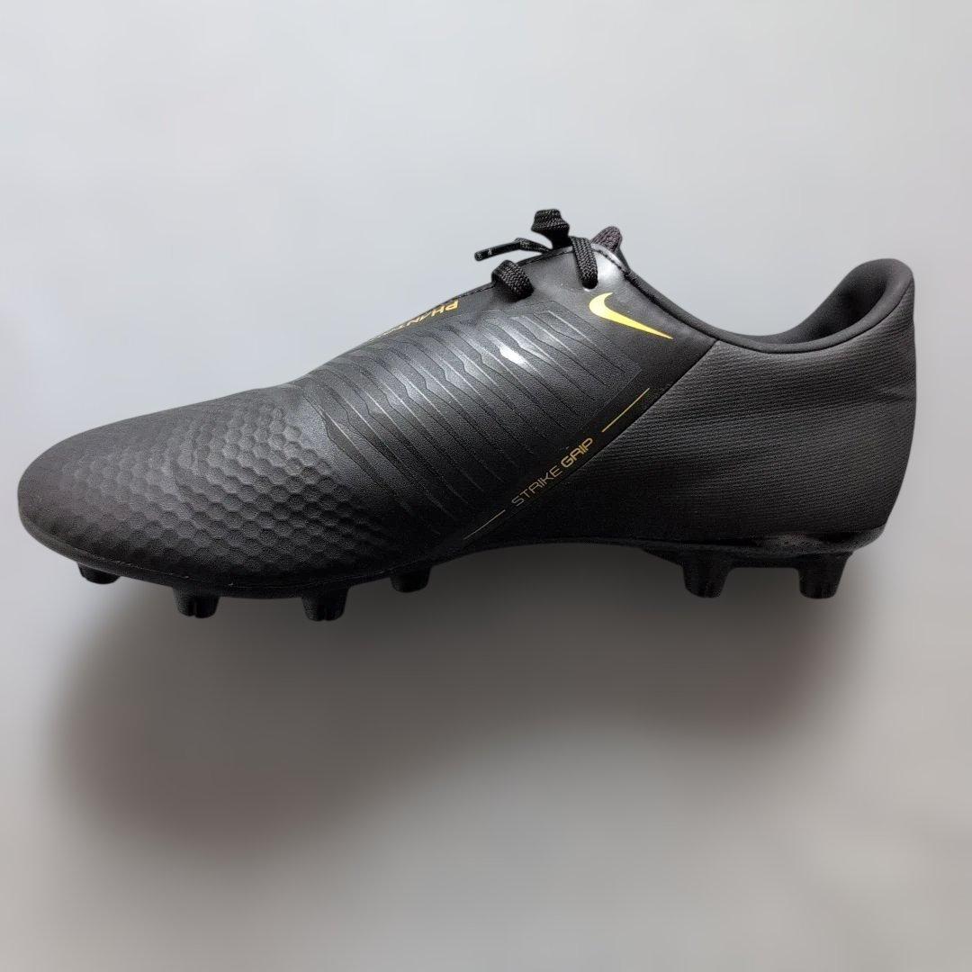 ナイキ　サッカースパイク　ファントムヴェノム　黒金