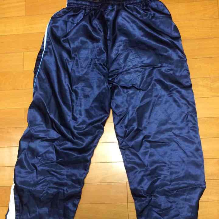 asics ウインドブレーカー