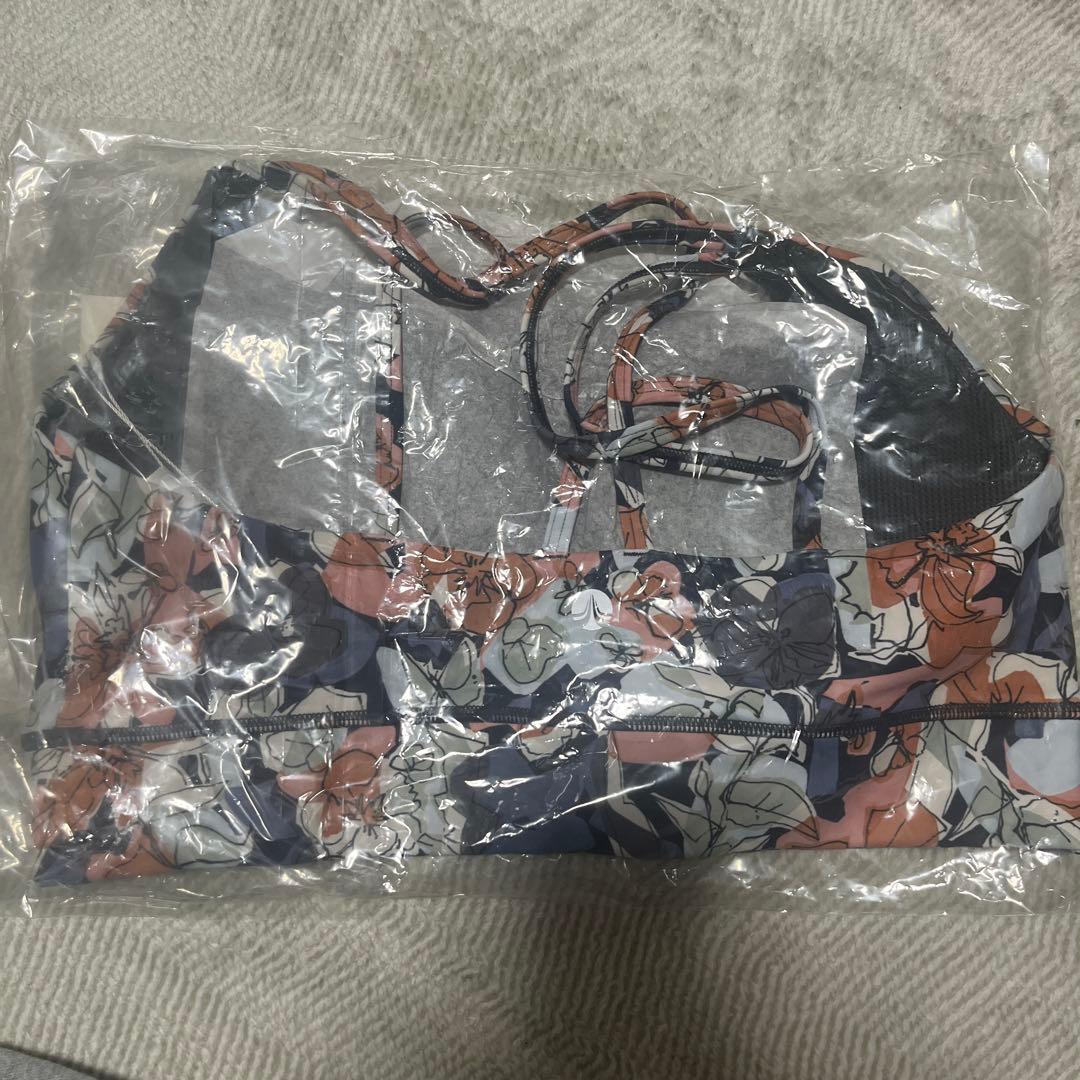 SUKALA花柄スポーツブラ 未使用