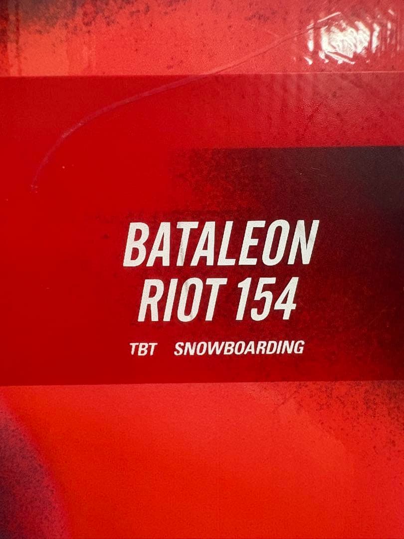 バタレオン　RIOT 154㎝ スノーボード　板　BATALEON スノボー