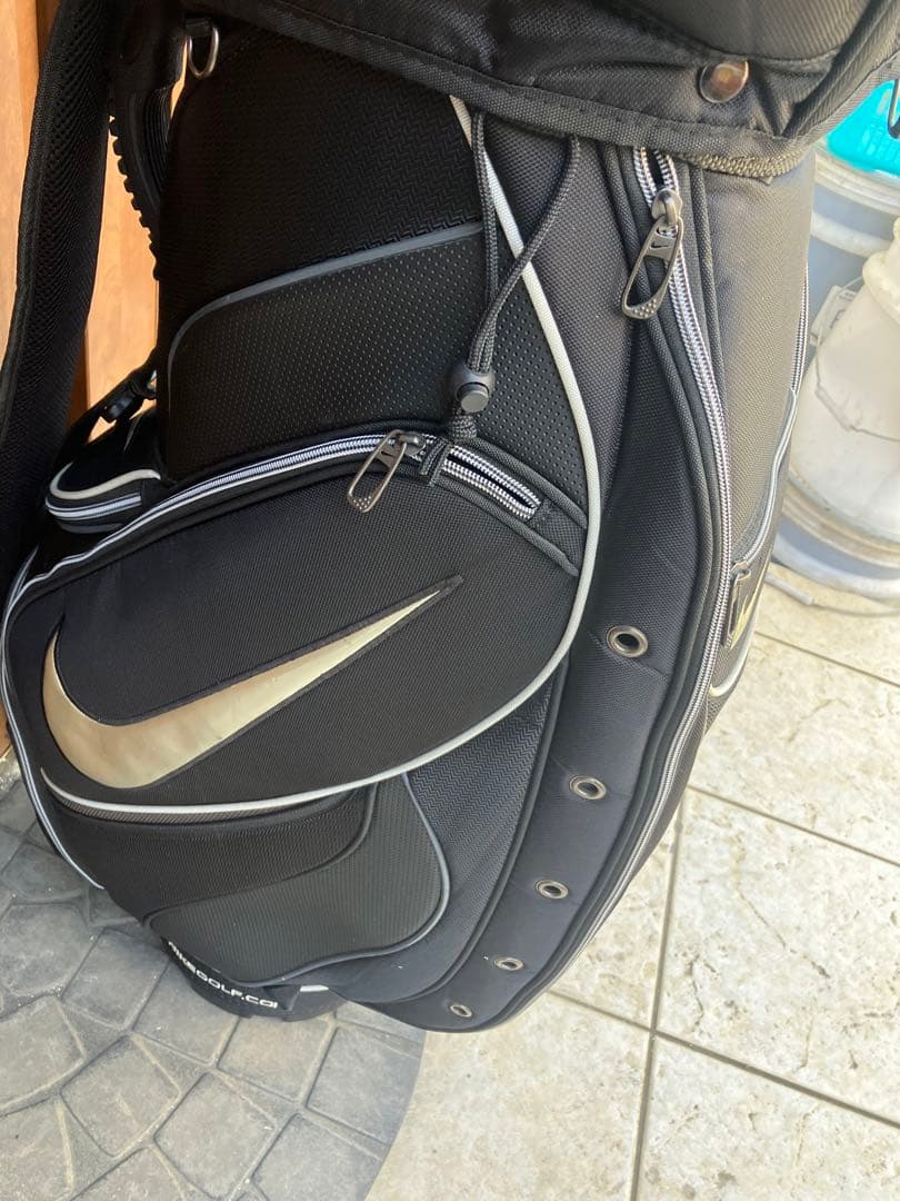 ☆専用　Nike Golf クッション付きキャディバッグ