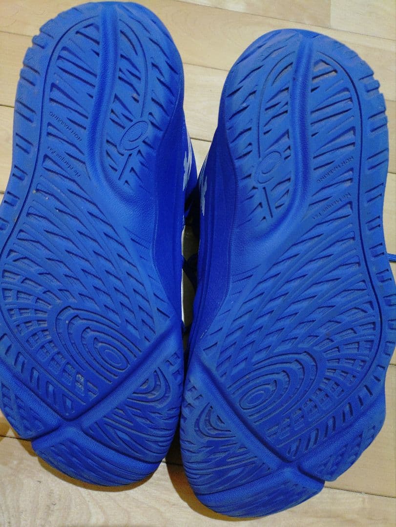 asics アンプレ3