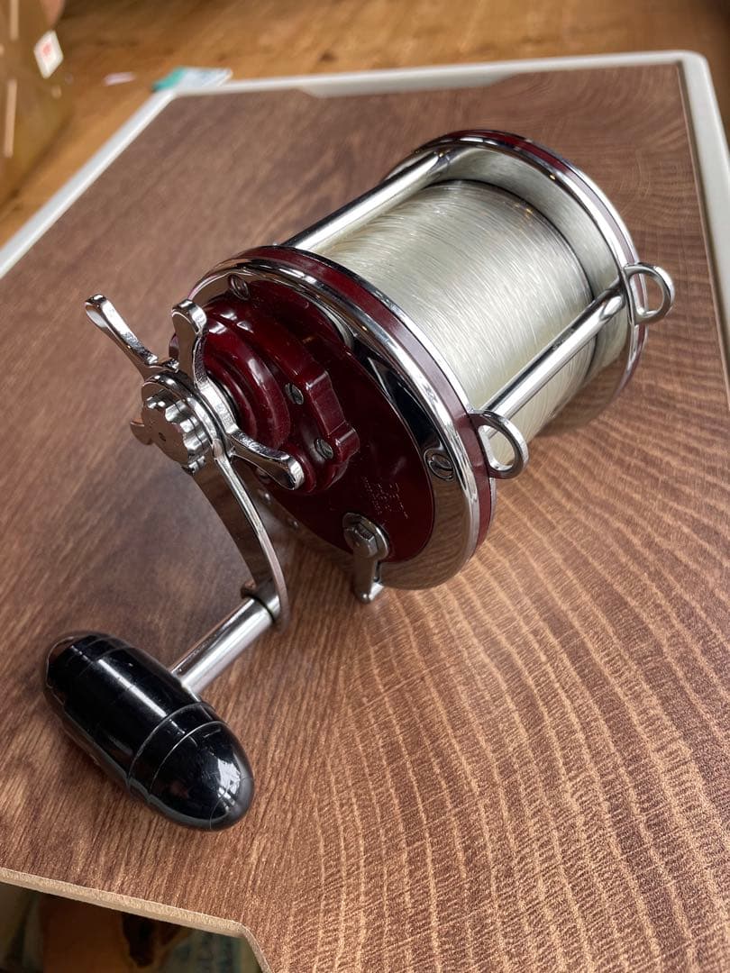 ペン PENN SENATOR 113H 4/ 0 ベイトリール 両軸リール
