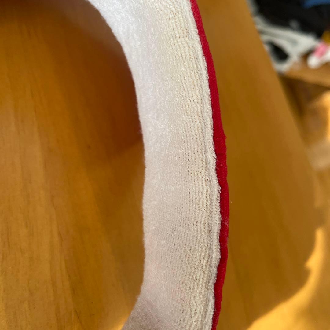 New Era Carp サンバイザー 赤