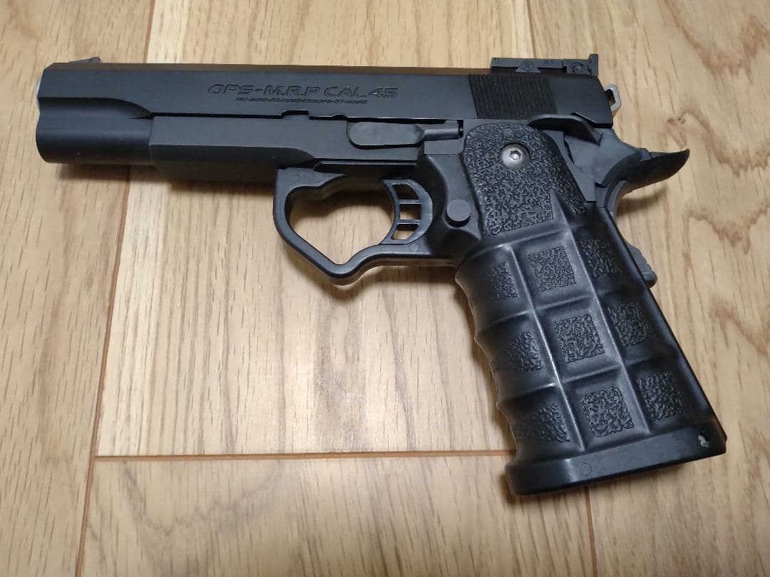 東京マルイ ガスブローバックガン Hi-CAPA 5.1（グリップカスタム品）