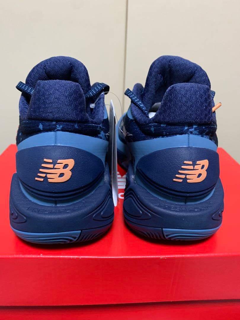 New Balance two wxy v5 バッシュ 25.5cm