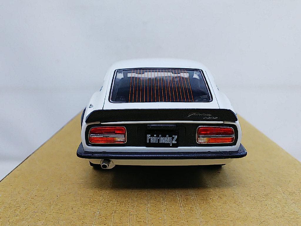 エブロ 1/24 日産フェアレディ 240Z-G モデルミニカー