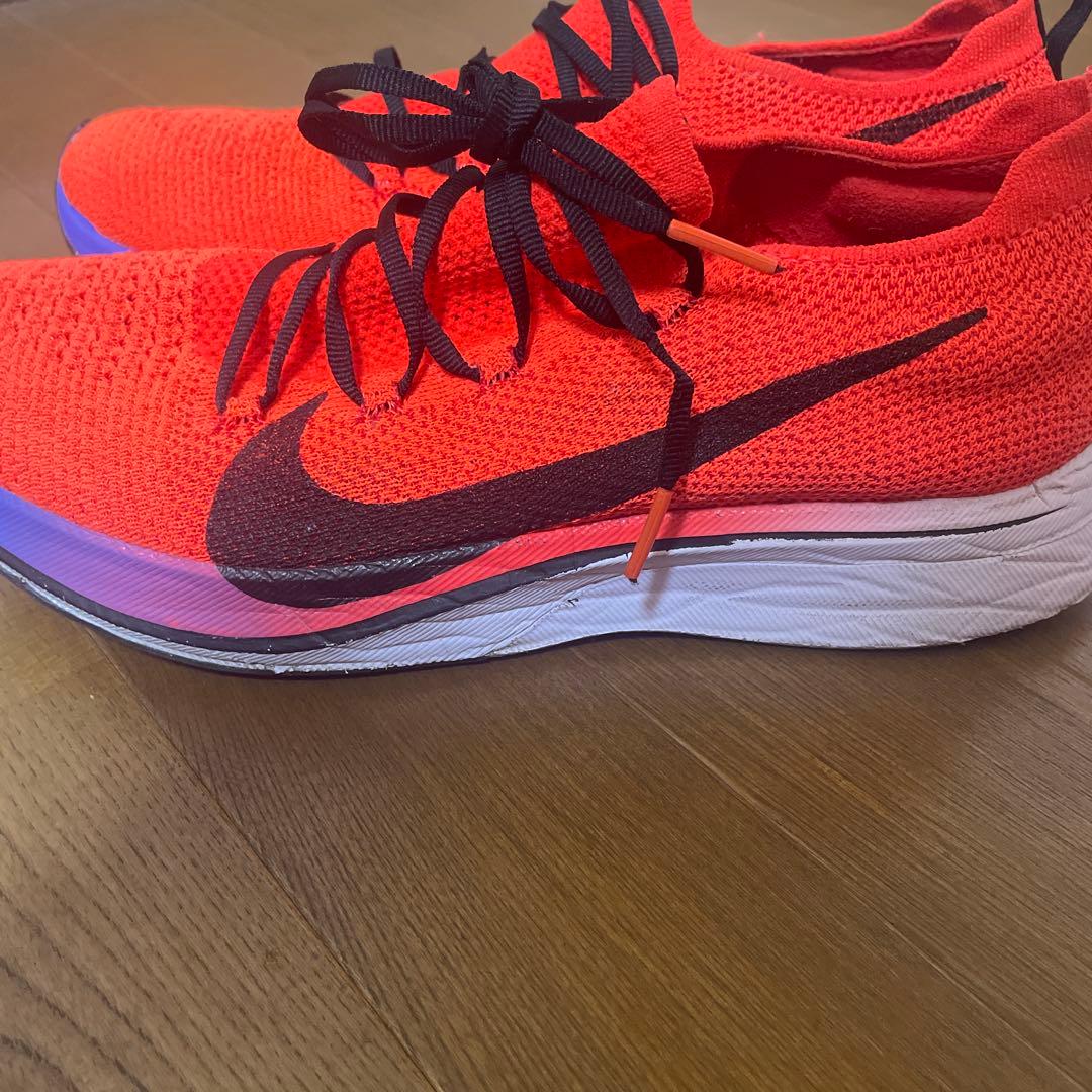 NIKE ヴェイパーフライ4% フライニット