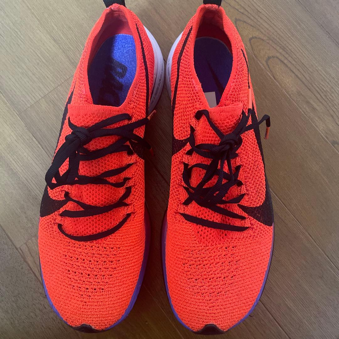 NIKE ヴェイパーフライ4% フライニット