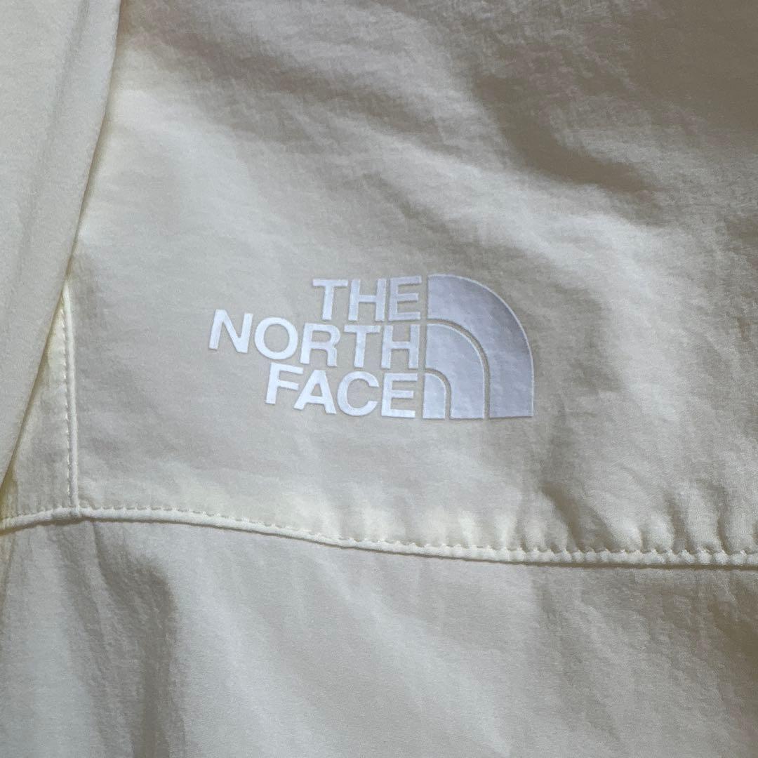 THE NORTH FACE ホワイト ランニング　ウィンドブレーカー