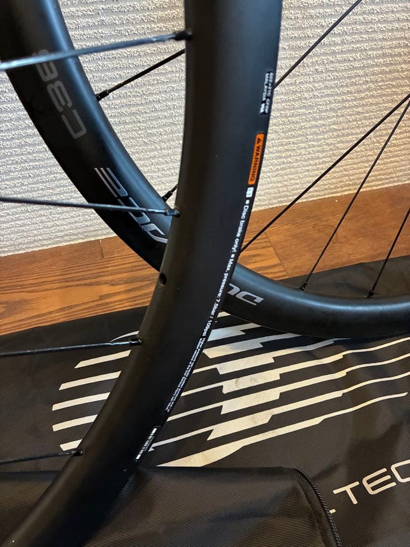DURA ACE WH-R9270 C36 TL カーボンホイール　チューブレス