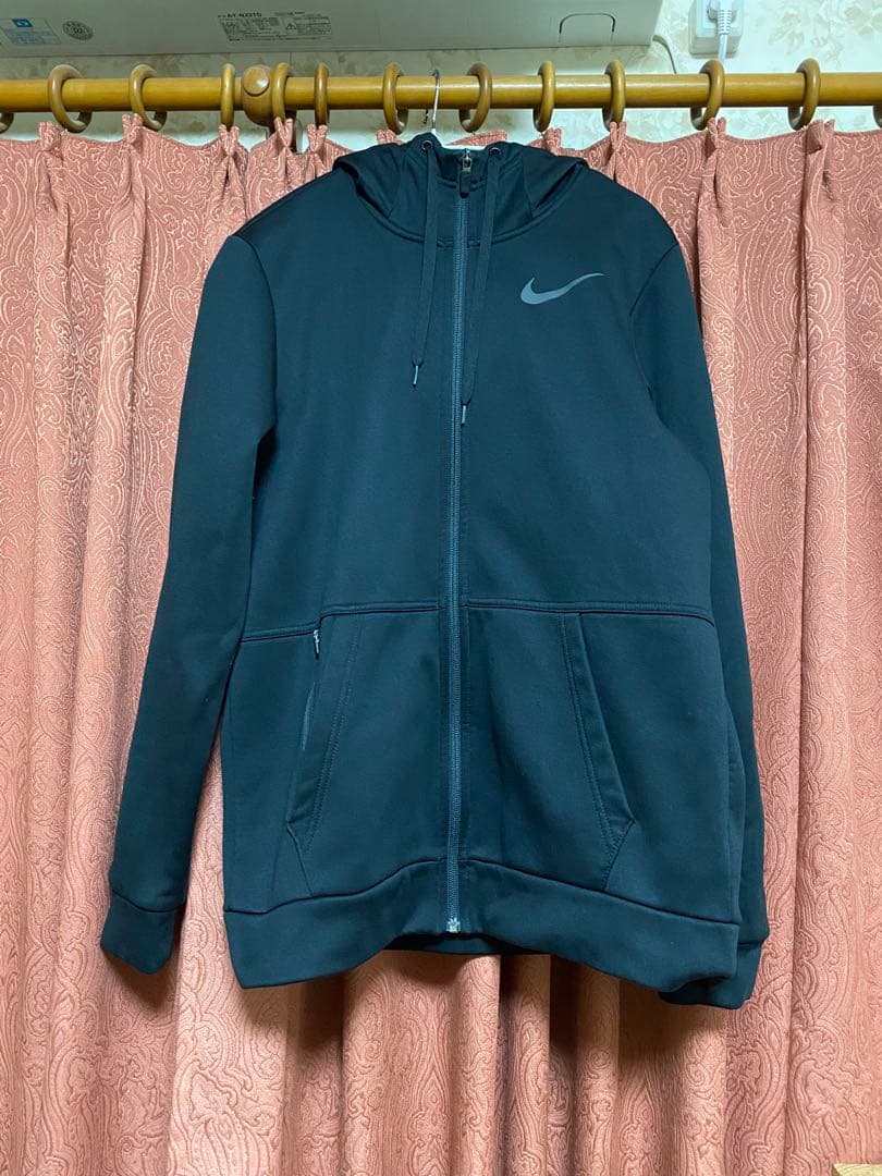NIKE ナイキ　サーマ　ジャージ　セットアップ　ランニング　トレーニング