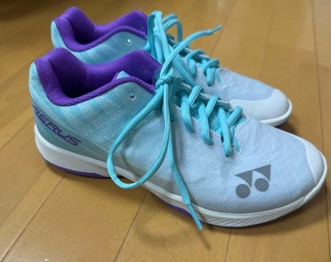 YONEX エアラスzウィメン 24.0