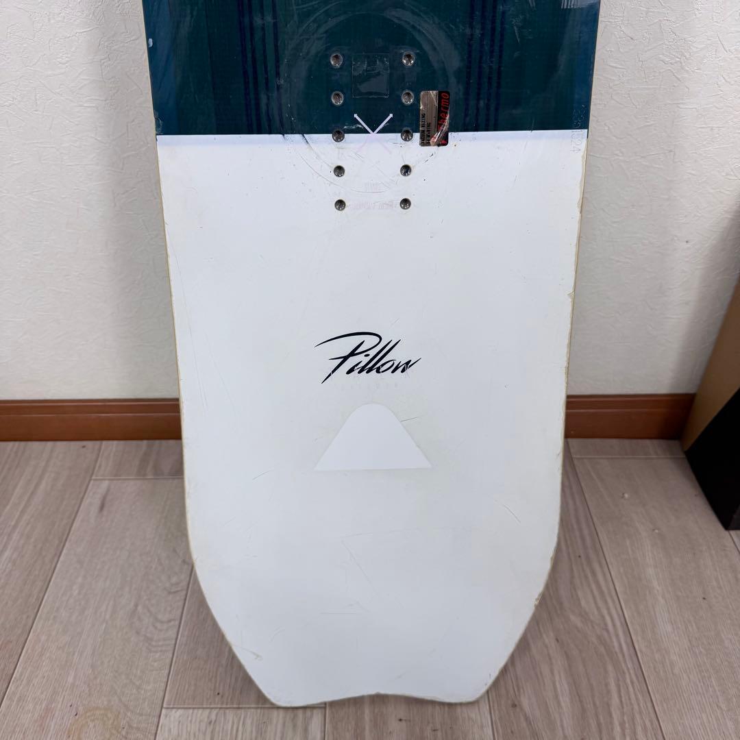 SALOMON PILLOW TALK 145cm スノーボード