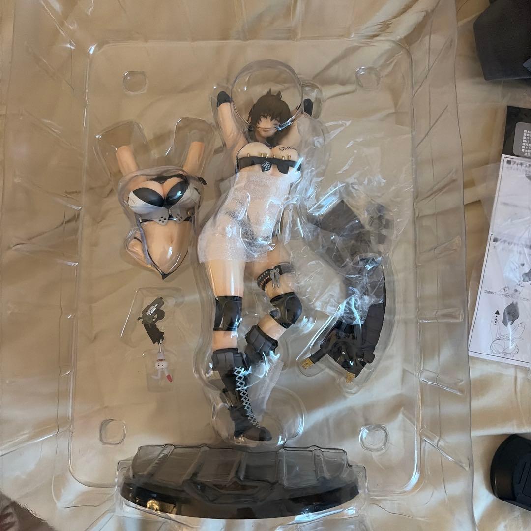 AMAKUNI スーパーロボット大戦Ⅴ 如月千歳　フィギュア