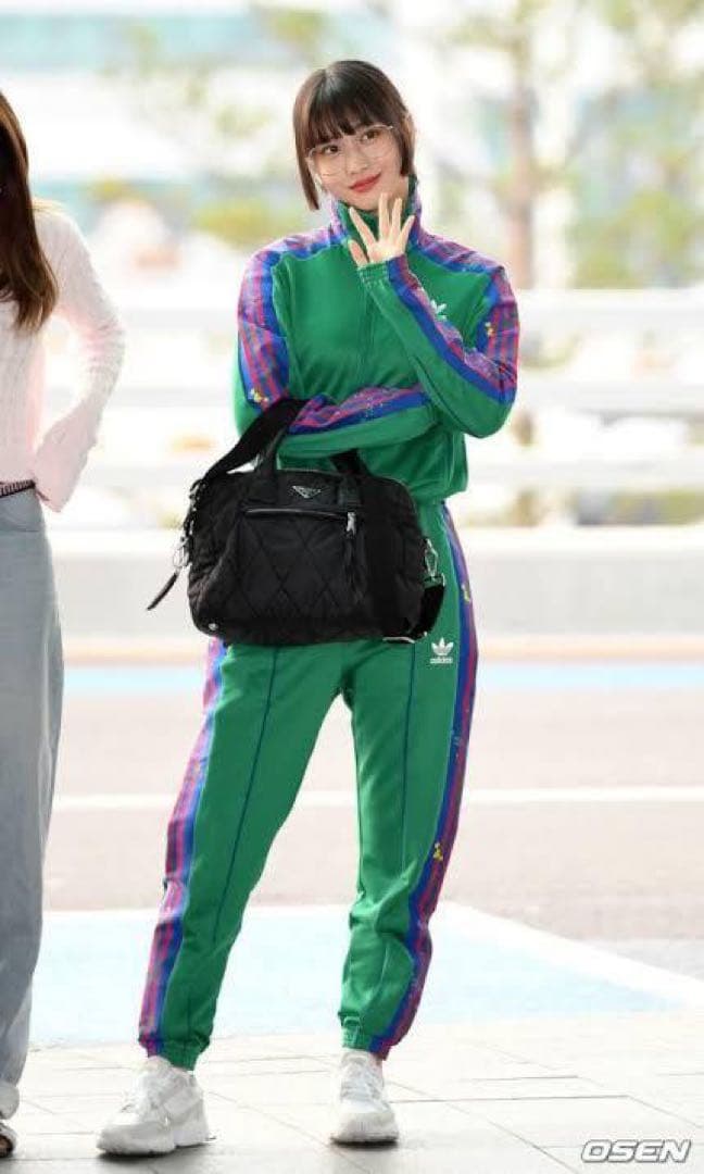 adidas ジャージ　ボトムス