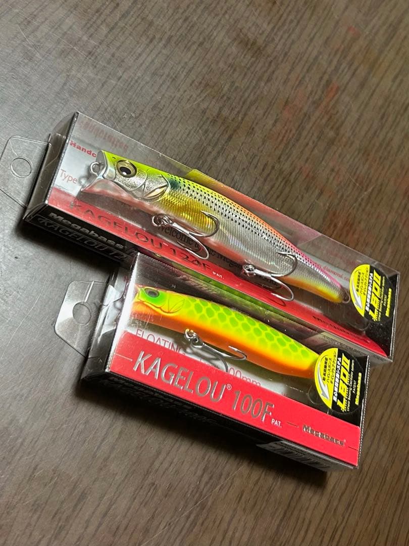メガバス　カゲロウ 124f 100f 限定カラー