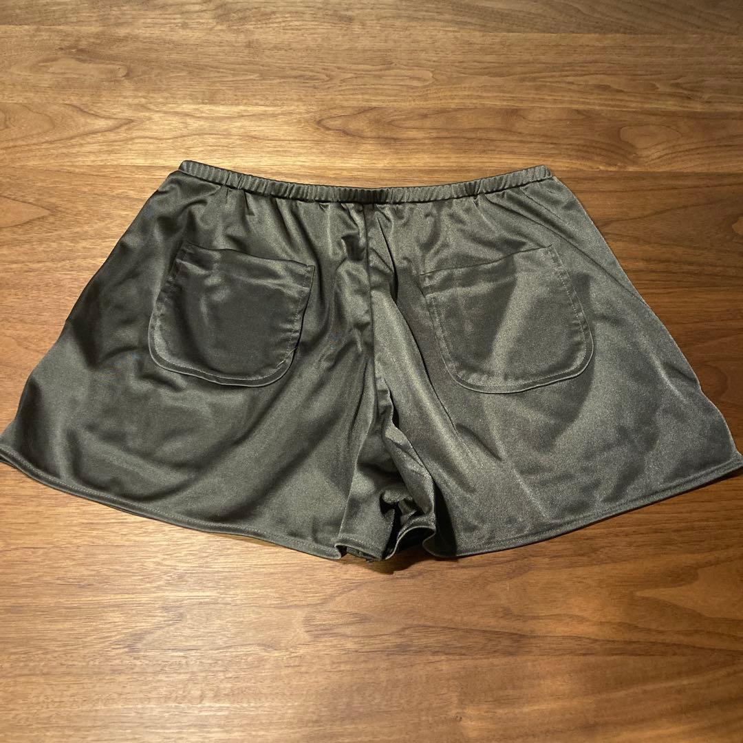 【美品】emmiエミヨガ　トップス＆ショートパンツ　上下セットアップ