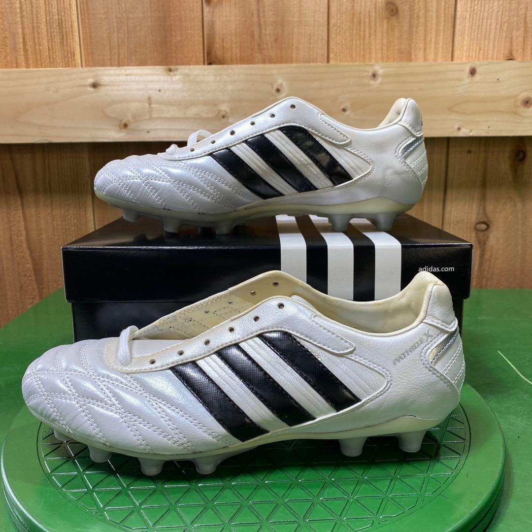 【未使用】adidas サッカーシューズ ホワイト/ブラック 24.5cm