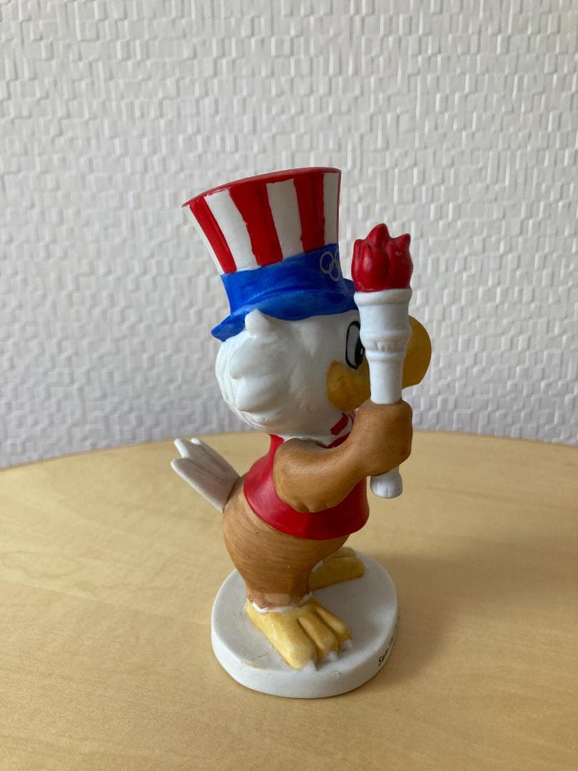 ロサンゼルスオリンピック★イーグルサム★陶器 人形