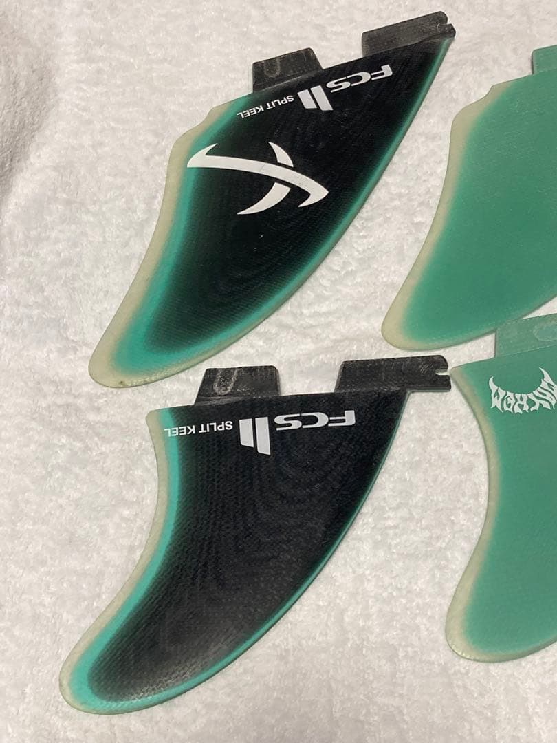 FCS2 メイヘム　SPLIT KEEL フィン　QUAD