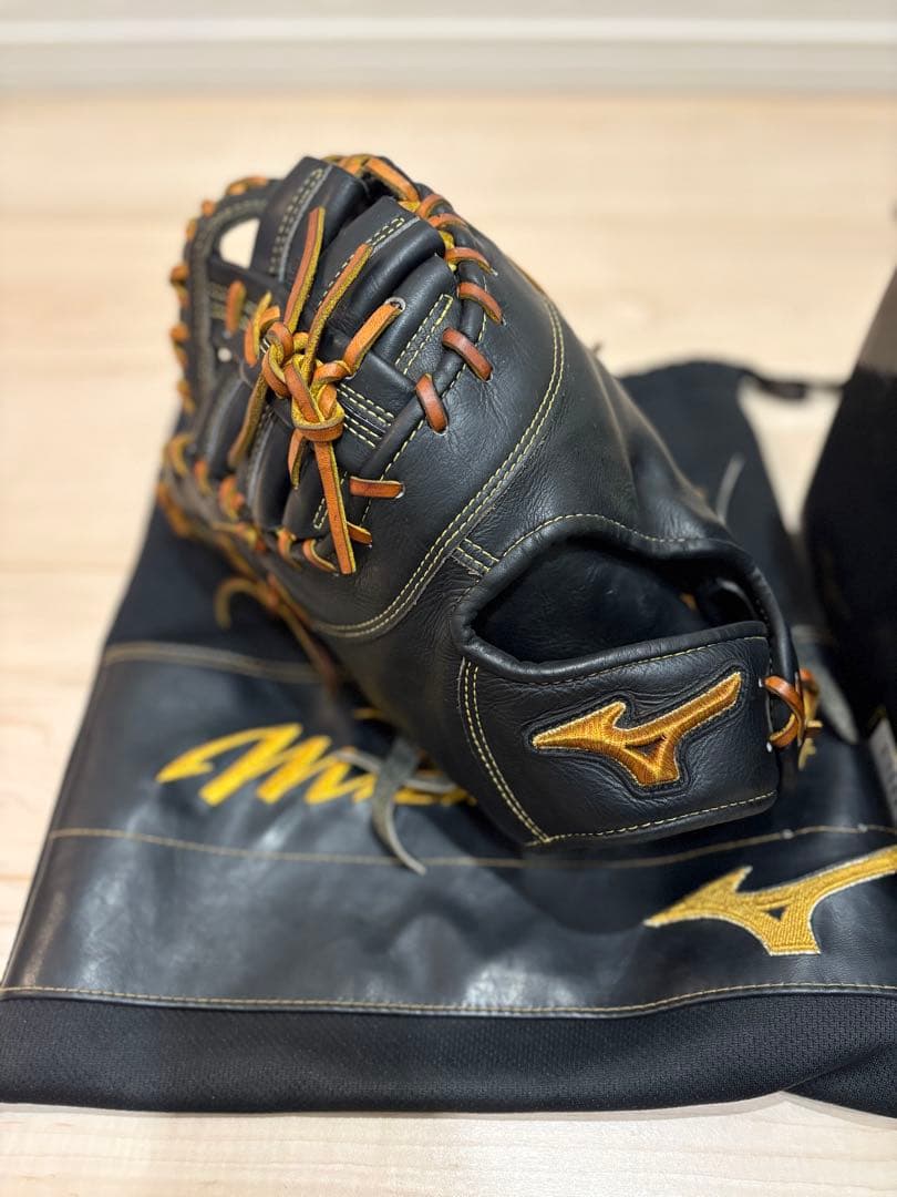 高校野球 硬式グローブMizunoPro 左利き黒 ファーストミット