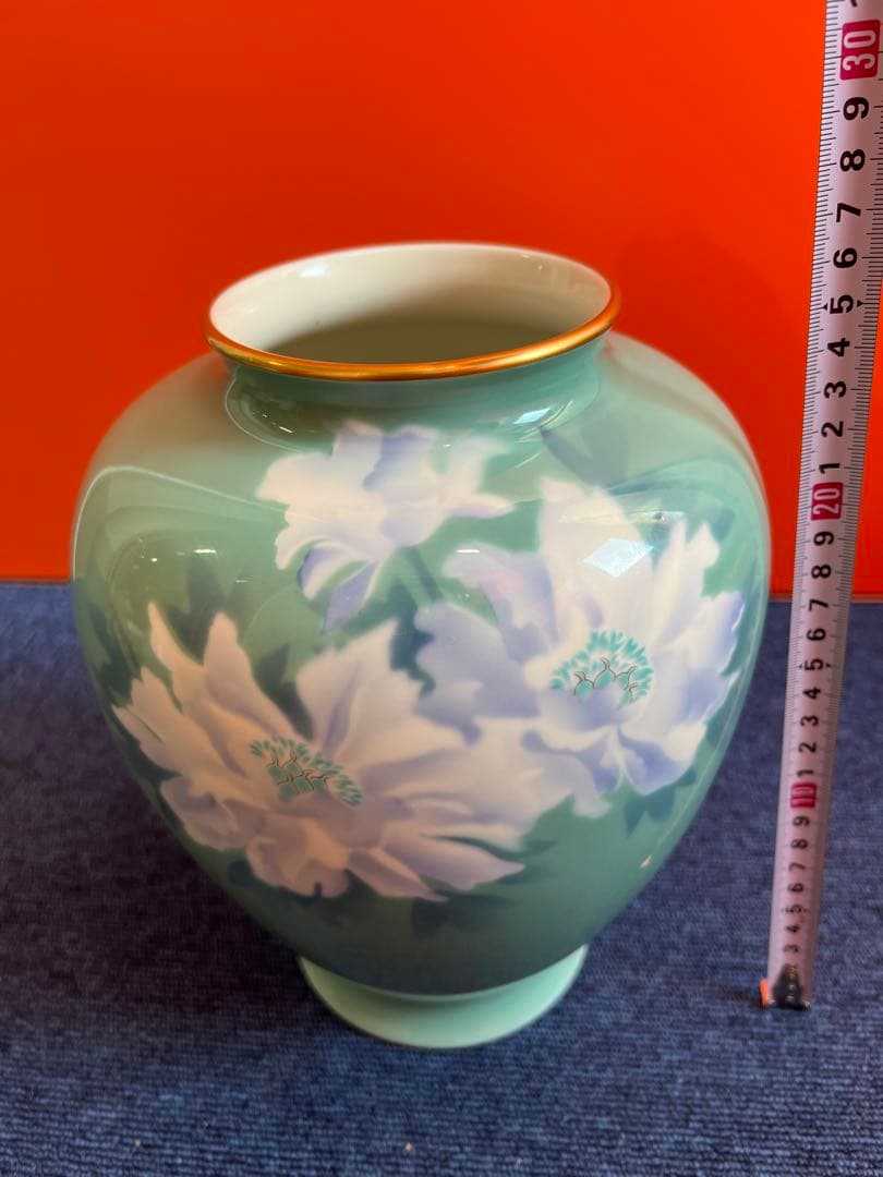 1106 深川製磁　緑白花　花瓶　金彩