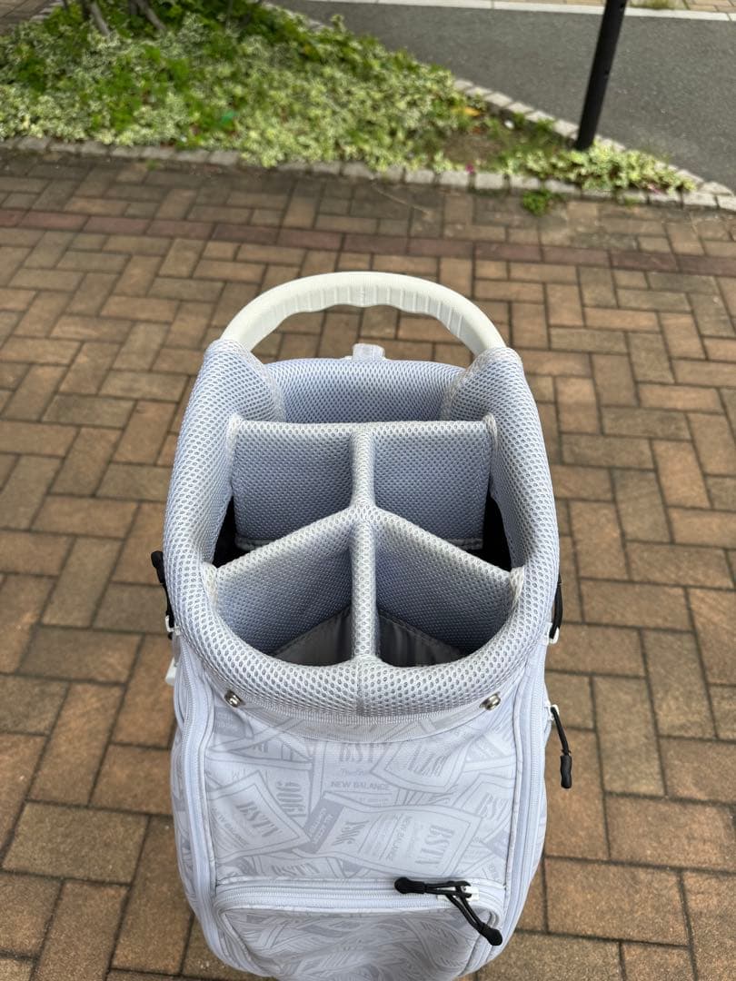 New Balance キャディバッグ ホワイト　ニューバランスゴルフ9.5型