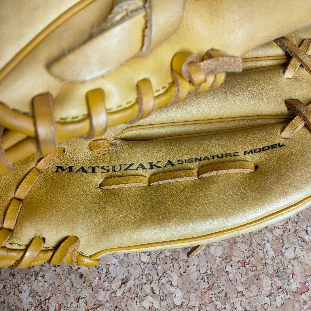 Nike 松坂モデル 軟式グローブ イエロー