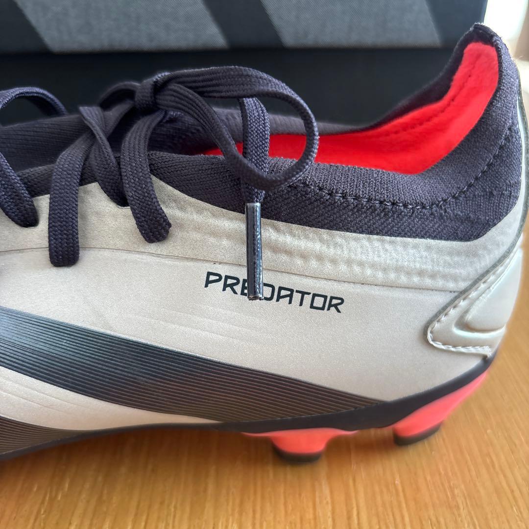 美品　adidas Predator サッカーシューズ　26センチ