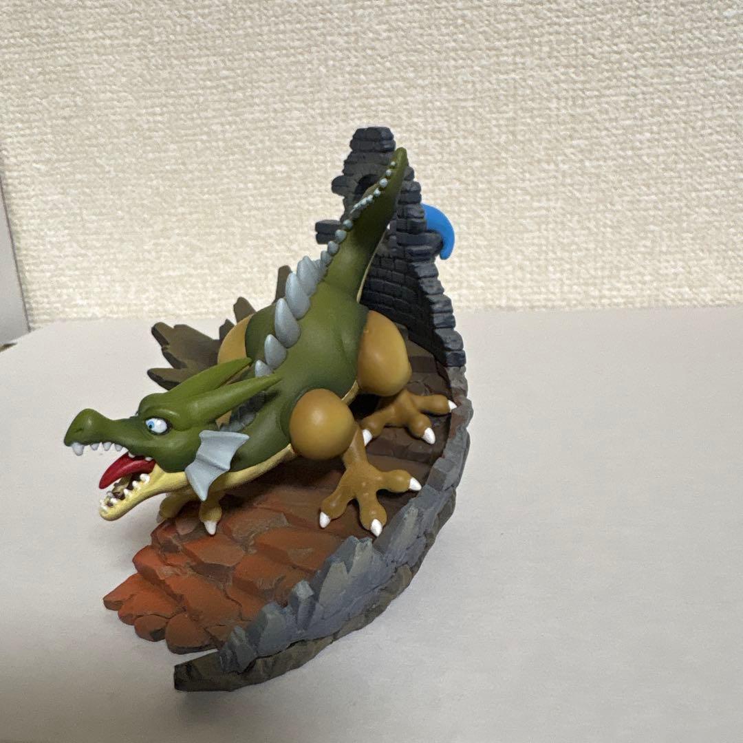 ドラゴンクエスト　モンスターヴィネットフィギュア　ドラゴン&スライム
