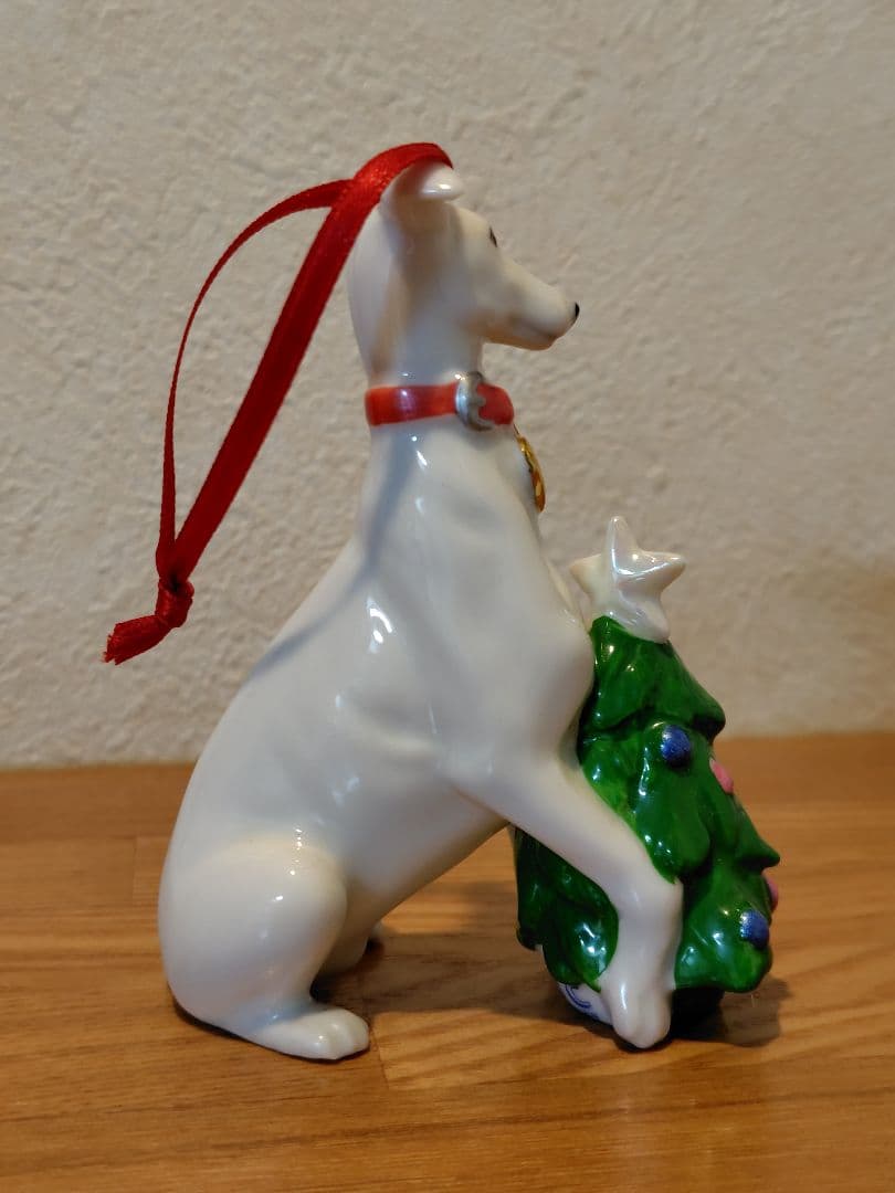 グレイハウンド　クリスマスオーナメント　　置物　グレーハウンド　陶器